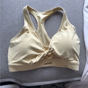 Whitney Simmons/GymShark Sportsbra